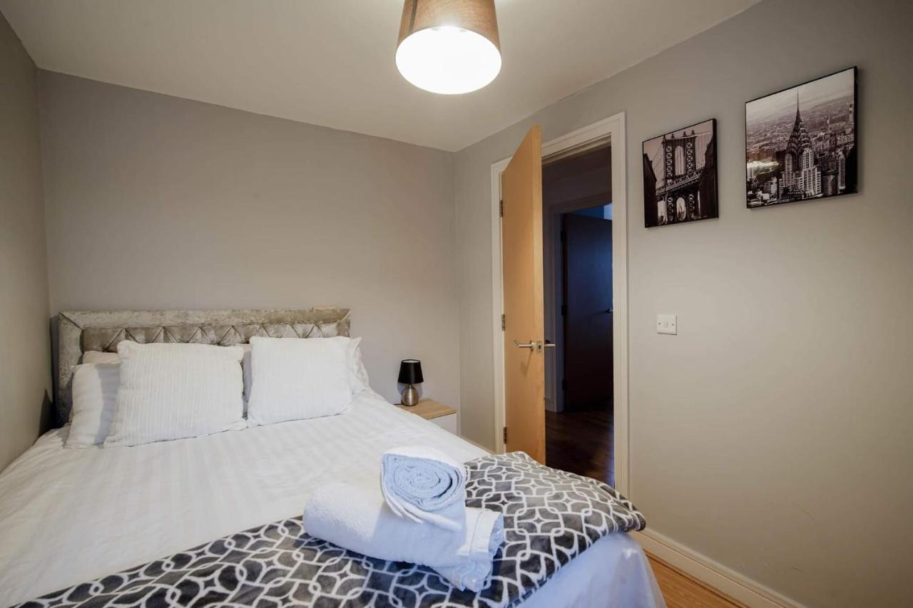 Modern Penthouse - 1 Secureparking Appartamento *