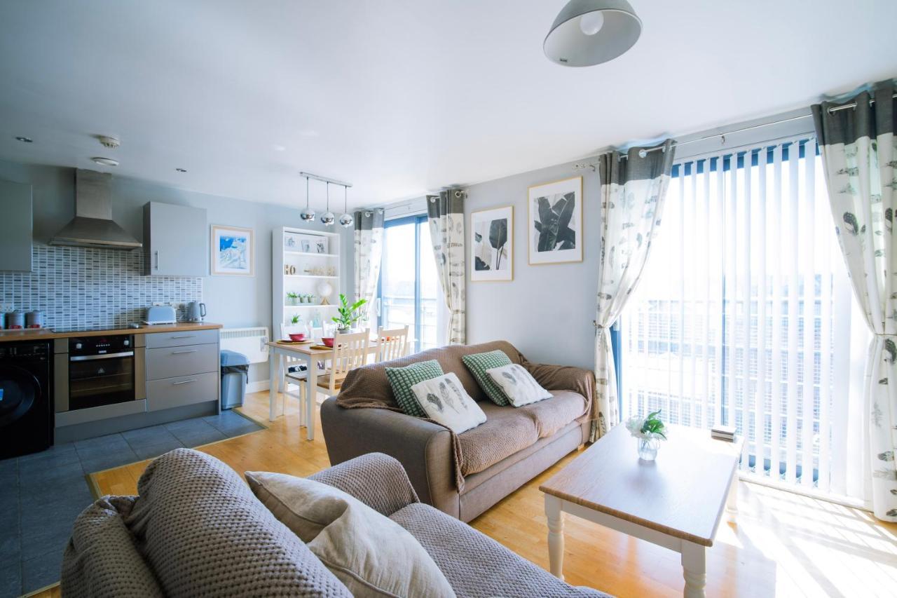 Modern Penthouse - 1 Secureparking Appartement *